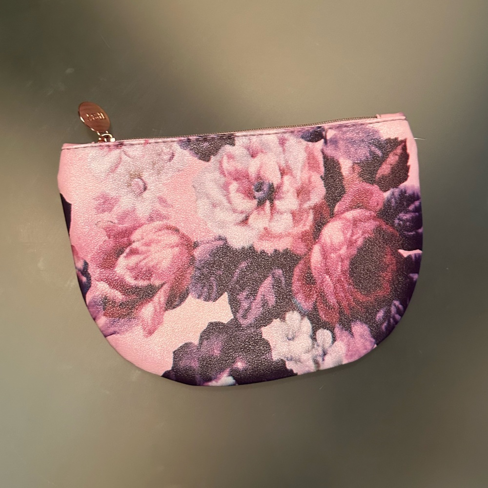 New ipsy Cosmetic Pouch